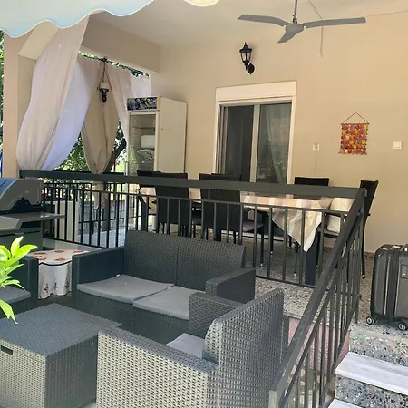 Vila Katerina Paralia Vrasná